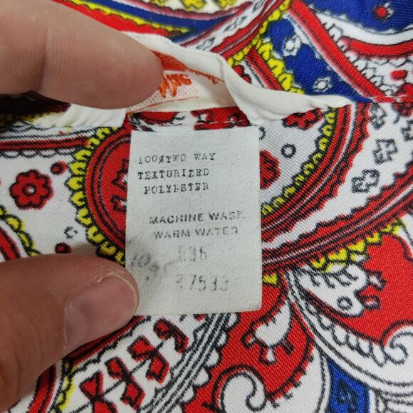 Vintage 70s LauraMae Red Blue Paisley Textured Polyester Disco Blouse Large Boho - Picture 7 of 9